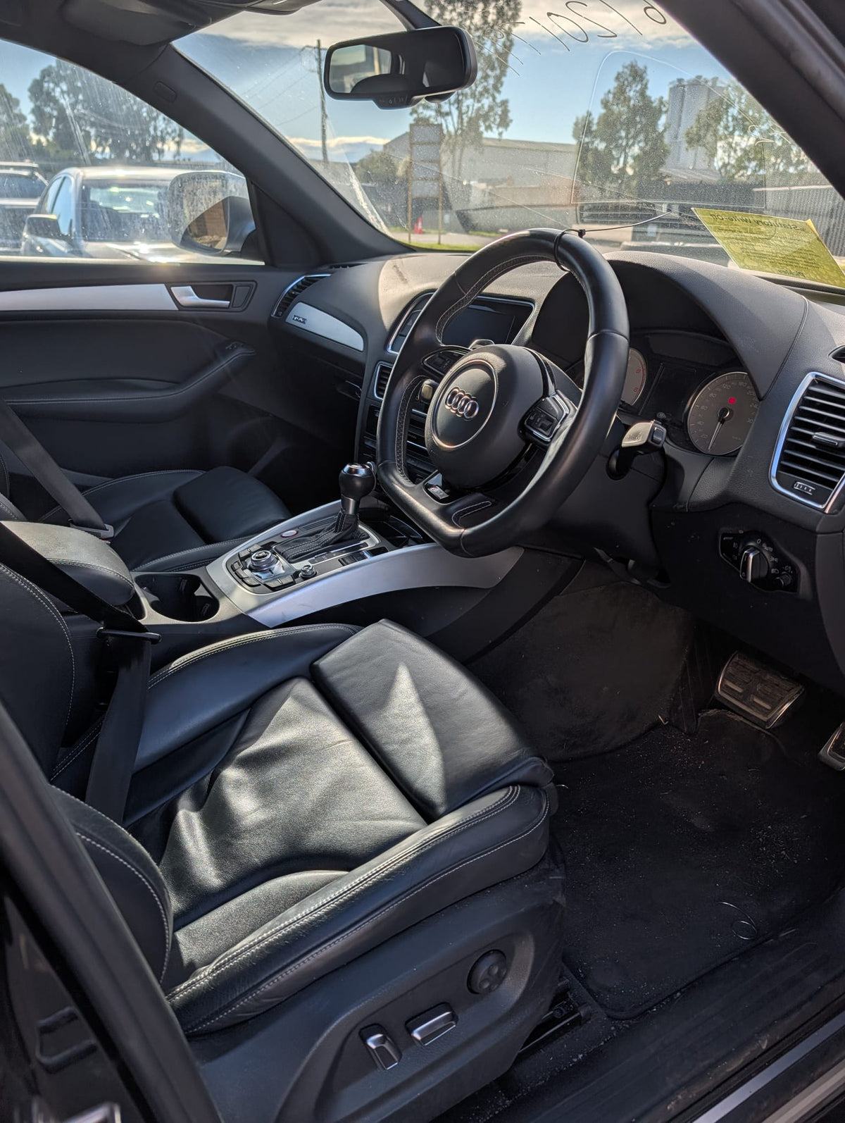 2014 Audi SQ5 3.0 TDI quattro wrecking for parts — photo 3
