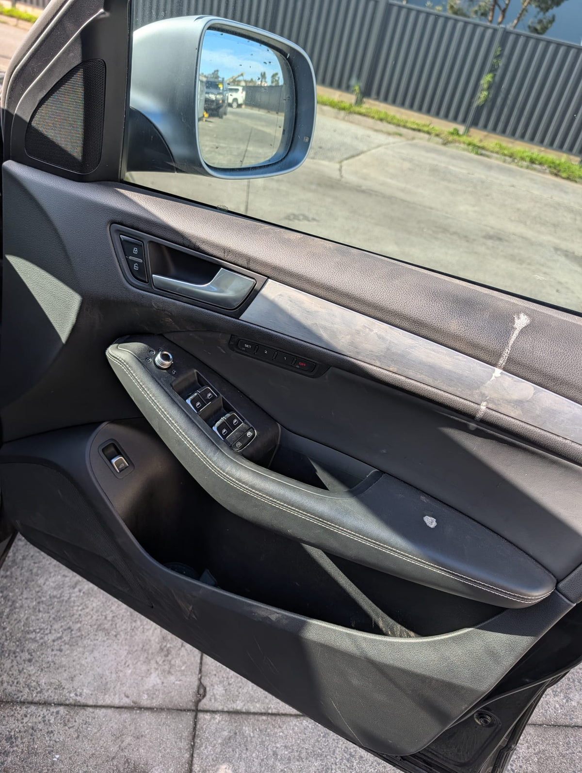 2014 Audi SQ5 3.0 TDI quattro wrecking for parts — photo 13