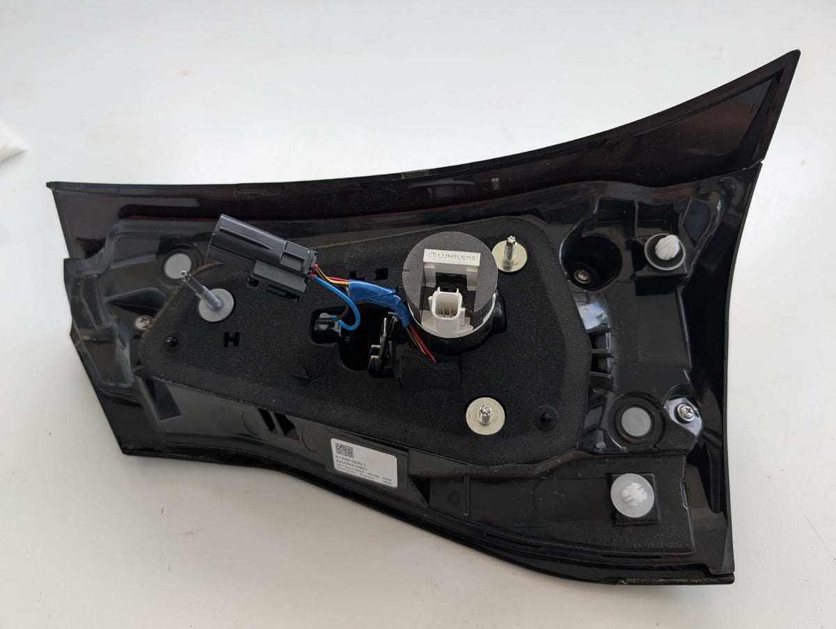 Toyota Yaris Cross 2020–2024 Inner Right Tail Light LED Genuine OEM