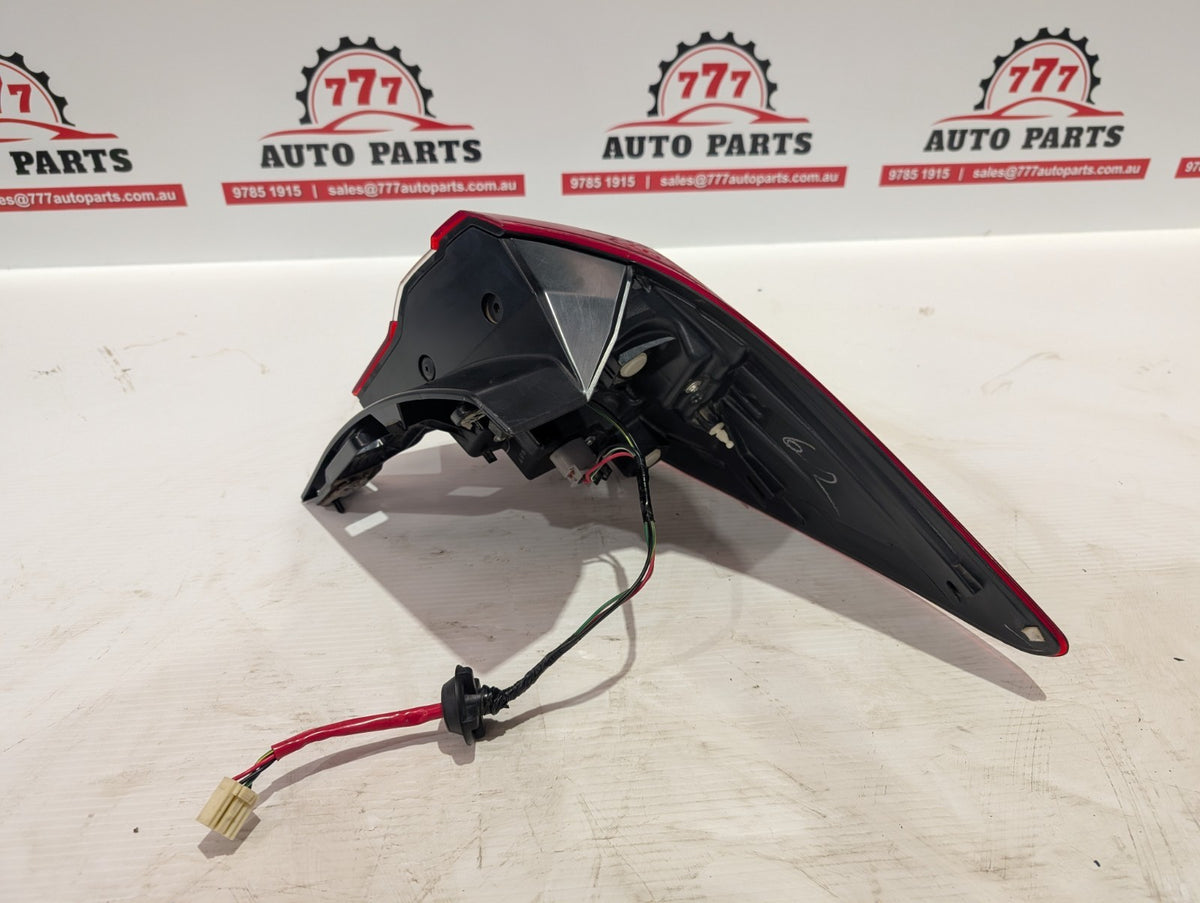 SUBARU OUTBACK LEFT TAILLIGHT 6TH GEN, IN BODY, 08/14-12/20 14 15 16 17 18 19 20