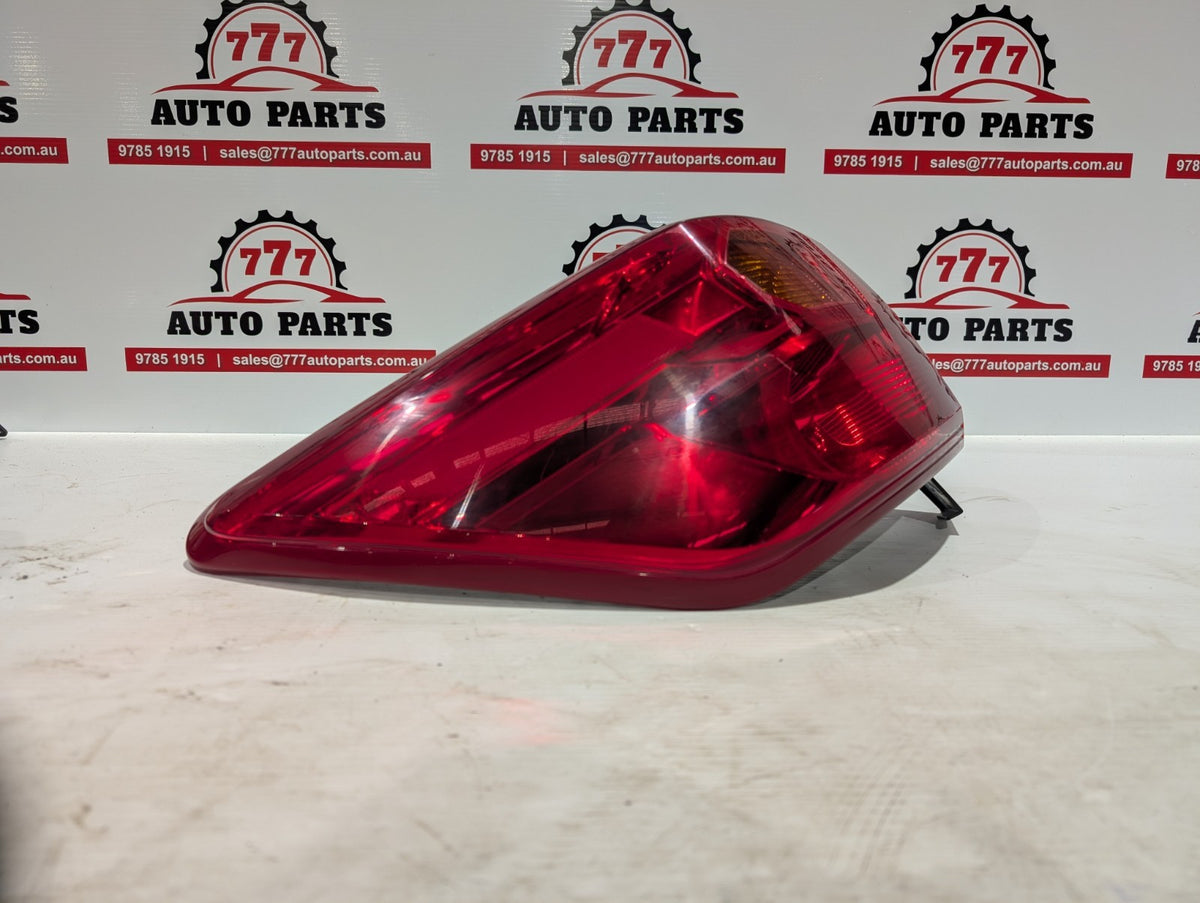 NISSAN PATHFINDER LEFT TAILLIGHT R52, 06/13-11/16