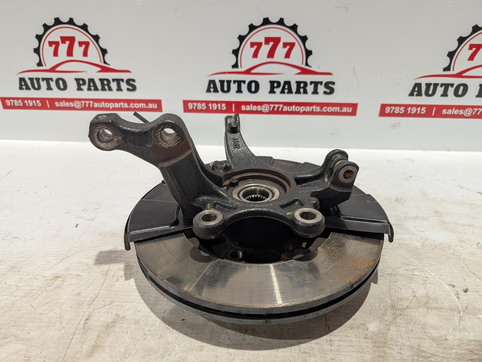 MG ZS RIGHT FRONT HUB ASSEMBLY AZS1, 09/17-06/25