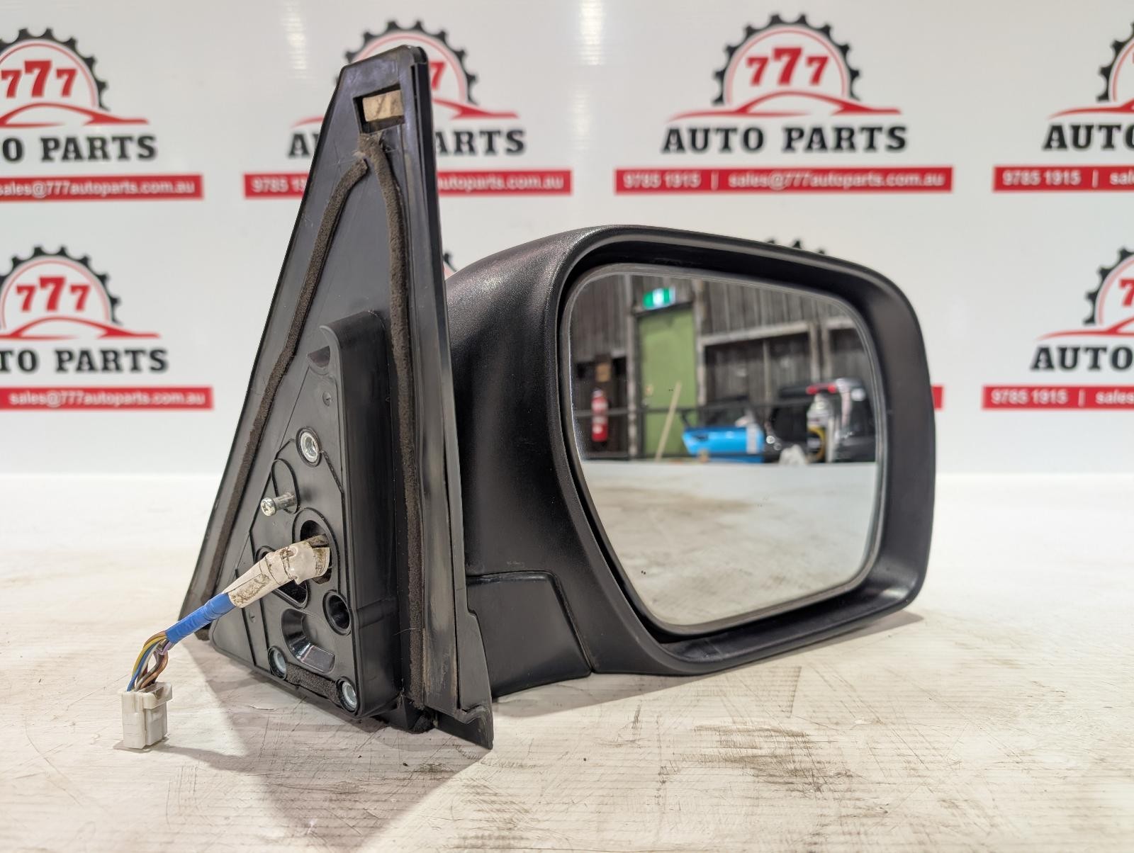 MITSUBISHI PAJERO RIGHT DOOR MIRROR NS-NX, W/ POWER FOLD, FLASHER, CHROME, 06-21