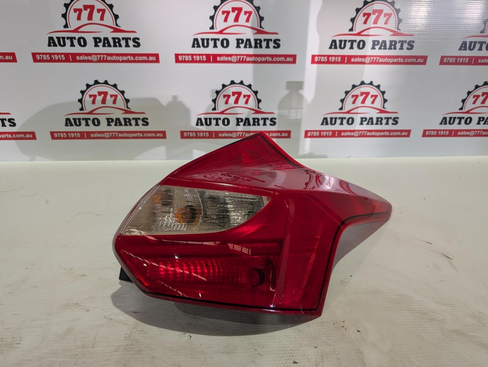 FORD FOCUS RIGHT TAILLIGHT LW, HATCH, STANDARD TYPE, 05/11-08/15 11 12 13 14 15