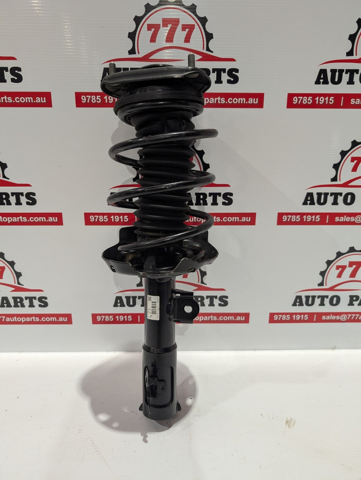 TOYOTA CAMRY LEFT FRONT STRUT XV70, NON HYBRID TYPE, 09/17-05/24 17 18 19 20 21