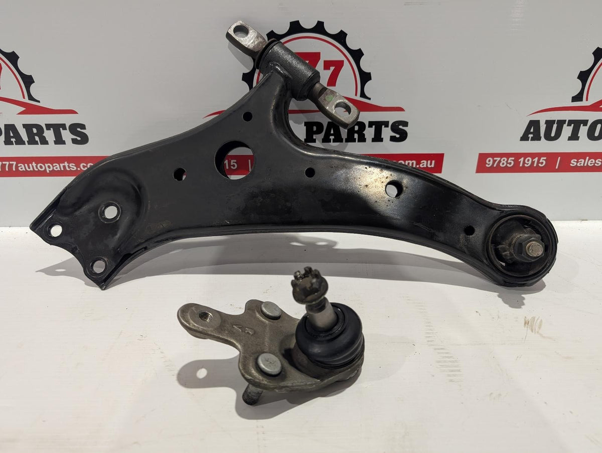 TOYOTA KLUGER RIGHT FRONT LOWER CONTROL ARM GSU50/GSU55, 12/13-02/21 13 14 15 16