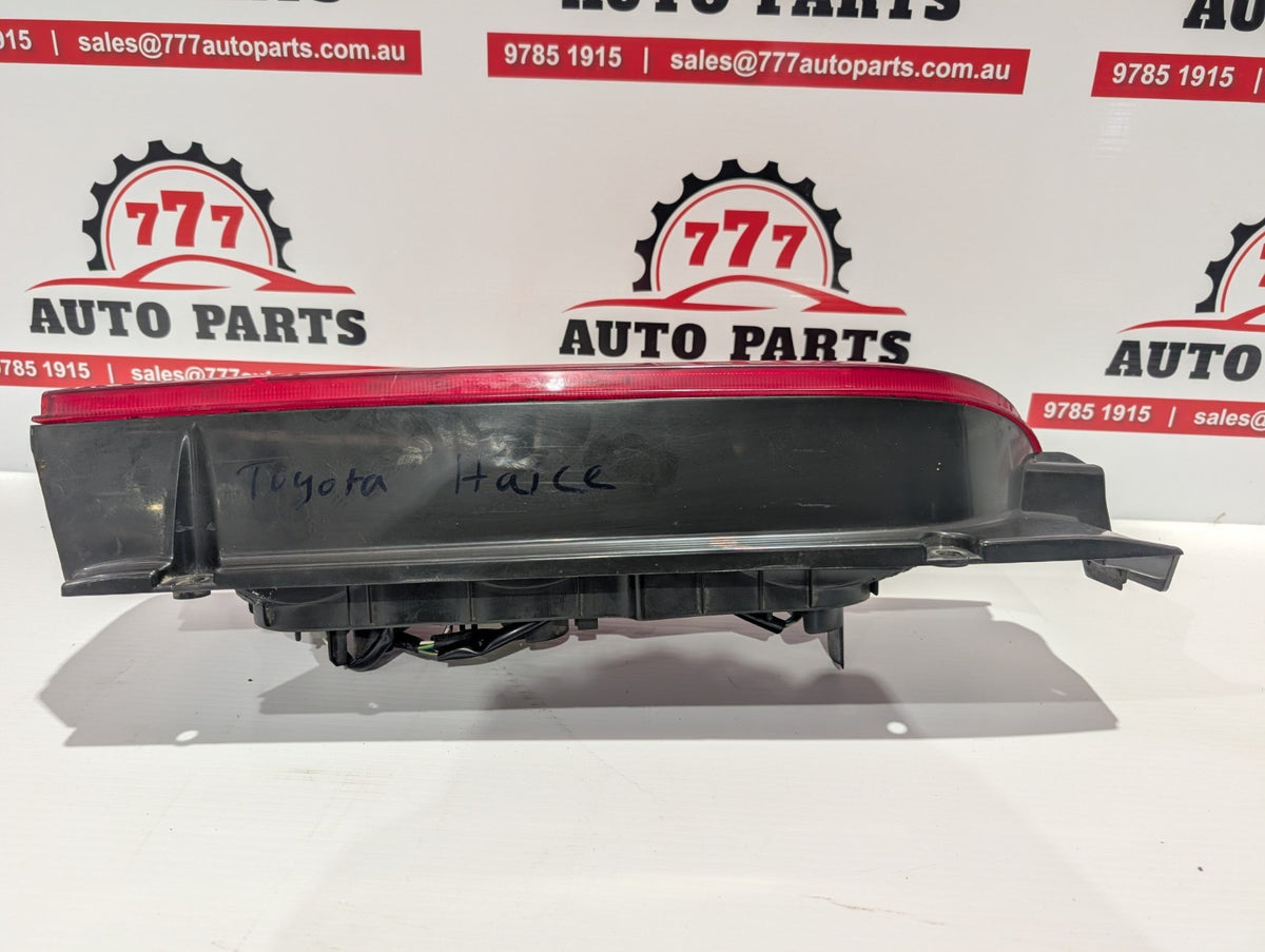 TOYOTA HIACE RIGHT TAILLIGHT LENS# 26-120, TRH/KDH, 01/05-04/19 05 06 07 08 09 1