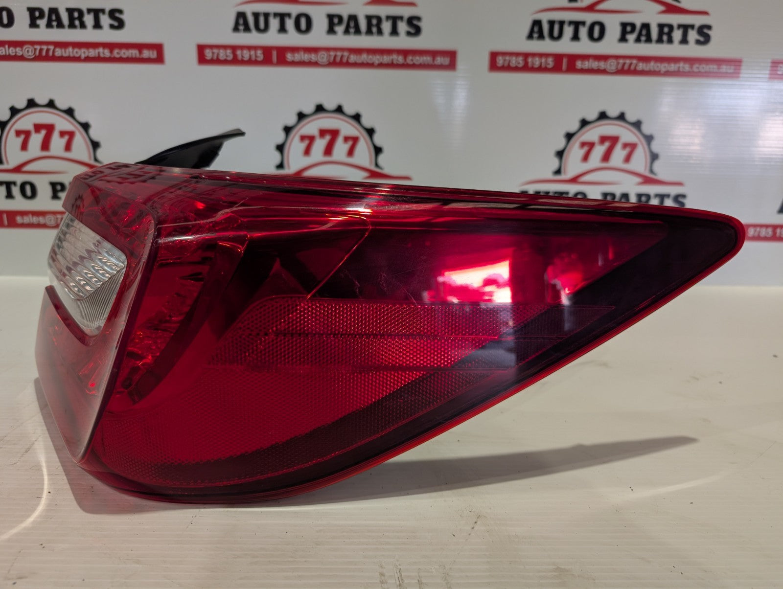 SUBARU LIBERTY RIGHT TAILLIGHT 6TH GEN, SEDAN, 08/14-04/21 14 15 16 17 18 19 20