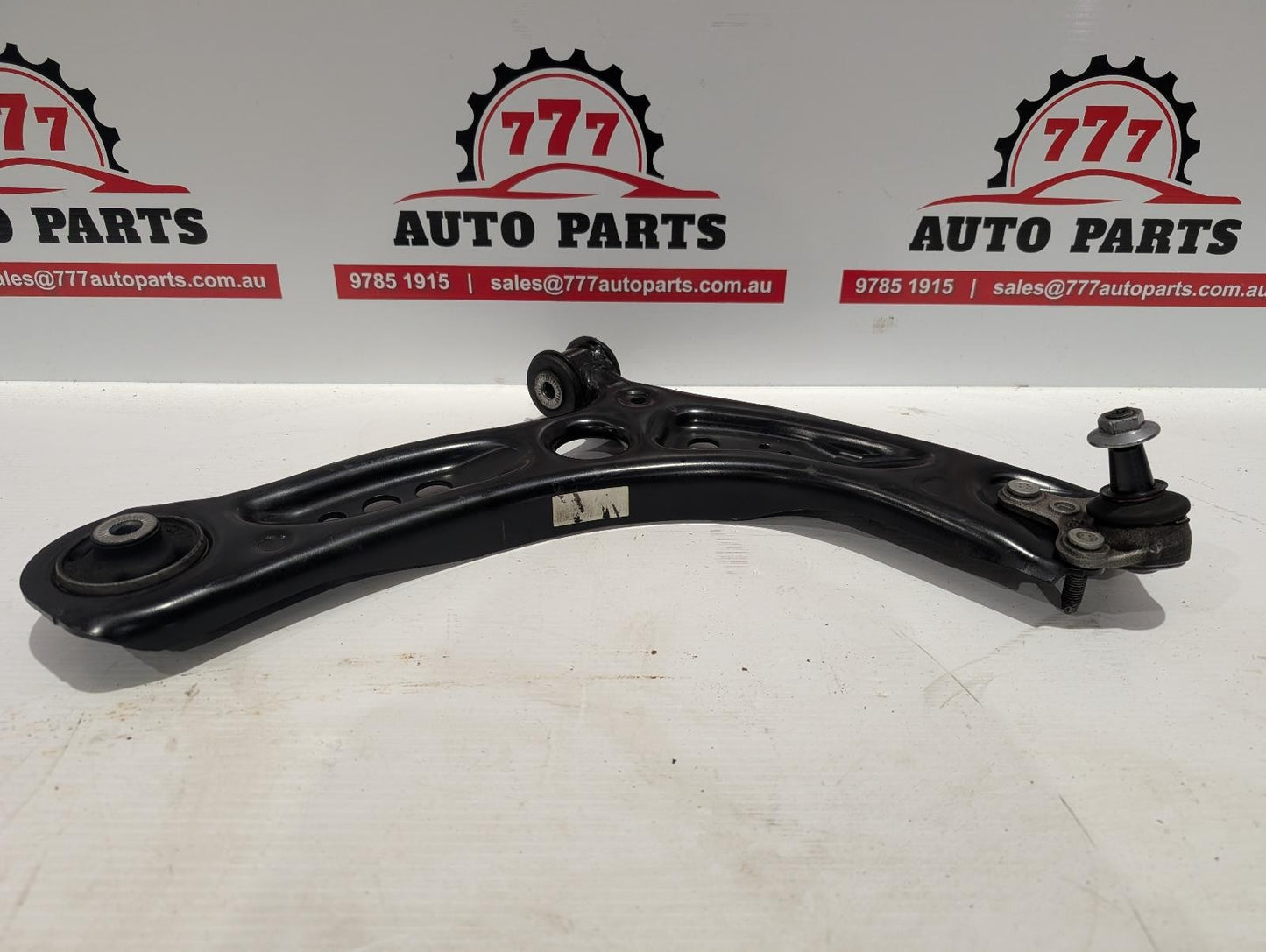 AUDI A3 RIGHT FRONT LOWER CONTROL ARM 8V, A3/S3, SEDAN/HATCH/CABRIO, 03/13-10/20