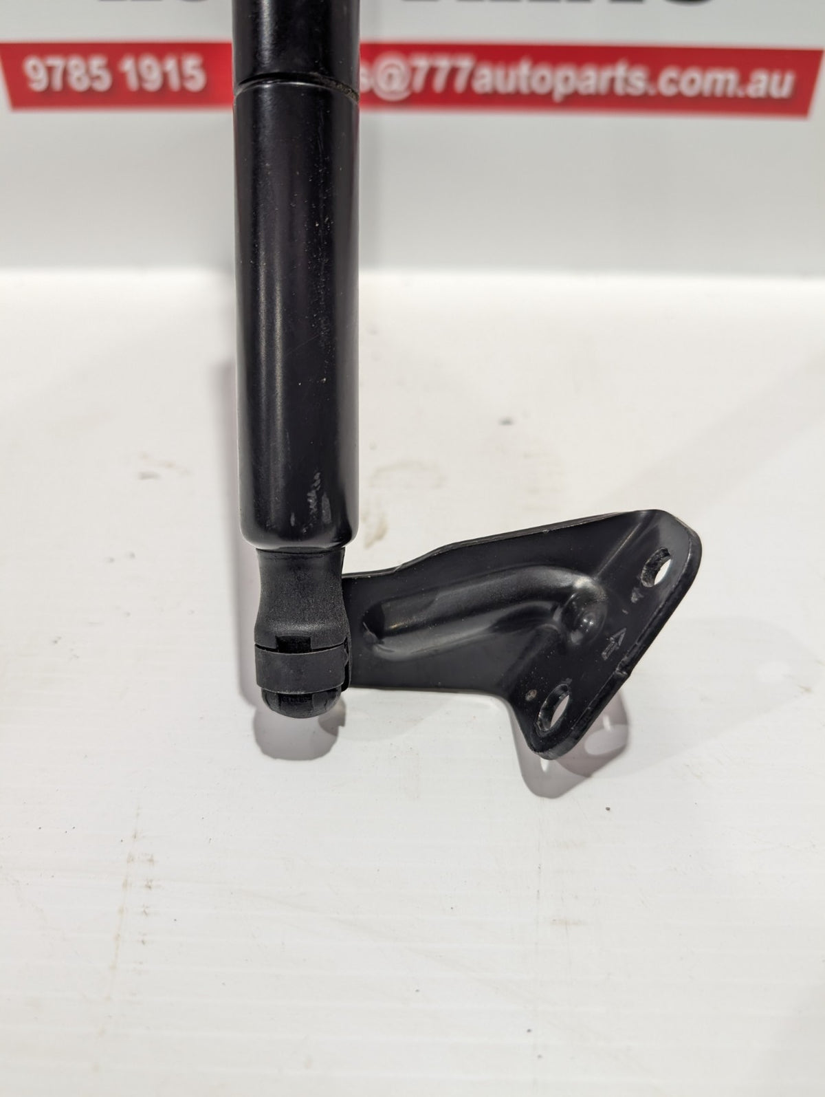 NISSAN PATHFINDER TAILGATE STRUT (LH SIDE), NON POWERED TYPE, R52, 0