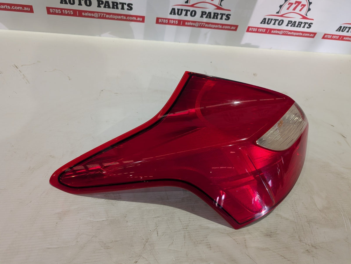 FORD FOCUS LEFT TAILLIGHT LW, HATCH, STANDARD TYPE, 05/11-08/15