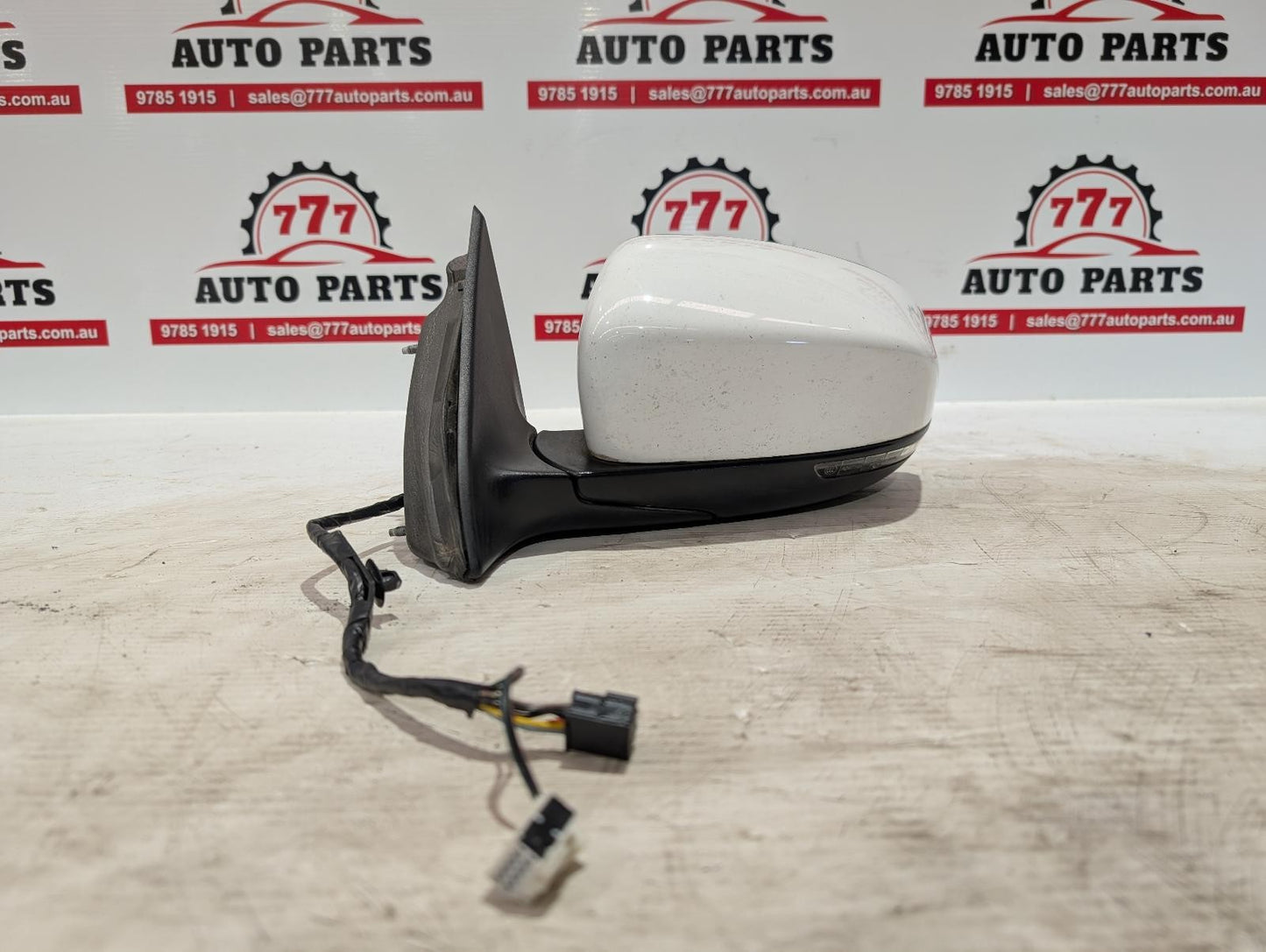 JEEP CHEROKEE LEFT DOOR MIRROR KL, POWER FOLD, COLOUR CODED, NON BLIND SPOT TYPE