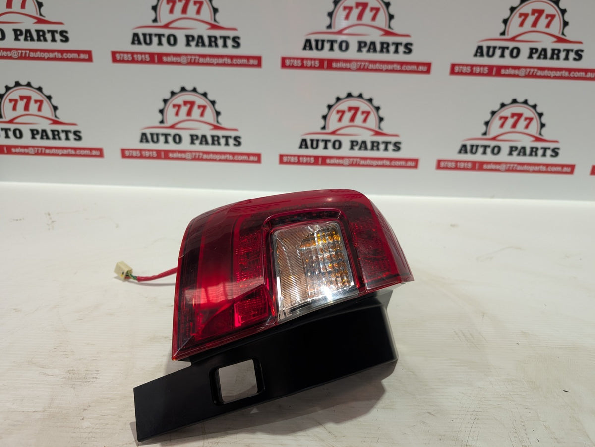 SUBARU OUTBACK LEFT TAILLIGHT 6TH GEN, IN BODY, 08/14-12/20 14 15 16 17 18 19 20