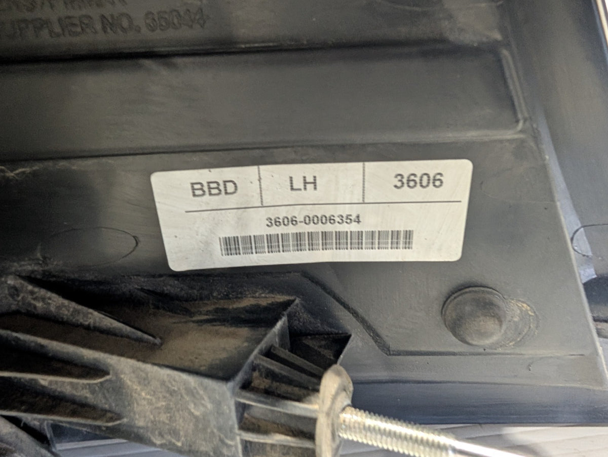 HOLDEN COMMODORE LEFT TAILLIGHT VE, WAGON, 08/06-05/13 06 07 08 09 10 11 12 13