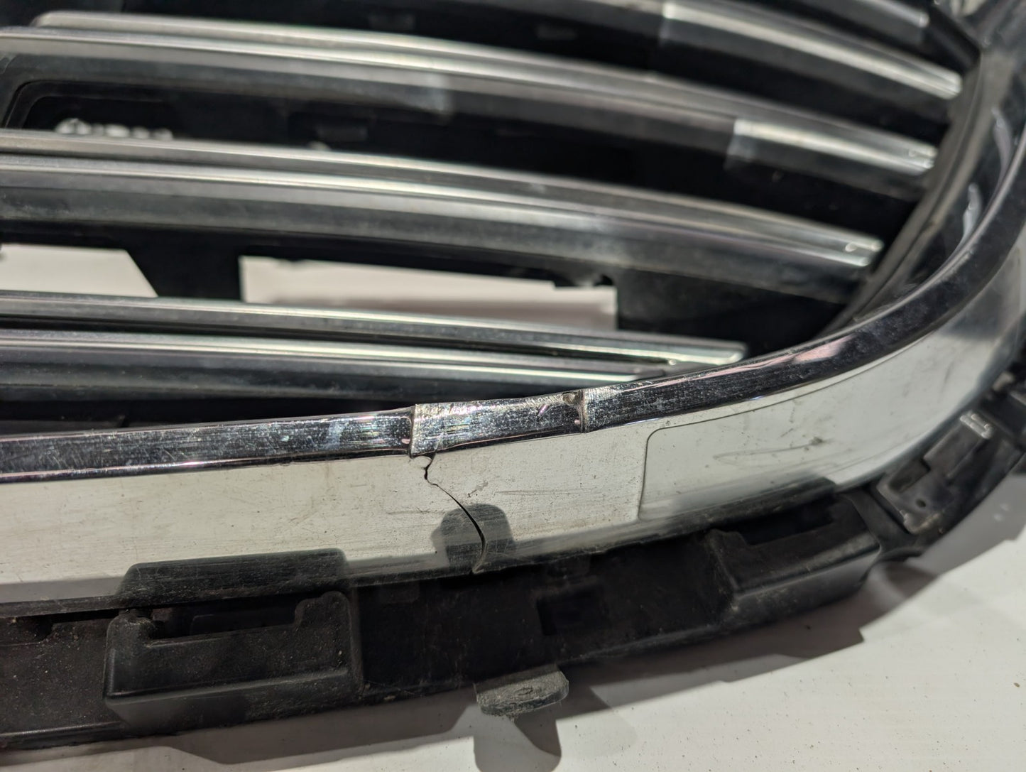 MAZDA CX9 GRILLE RADIATOR GRILLE, TC, STRIP TYPE, SILVER, NON CAMERA TYPE, 07/16