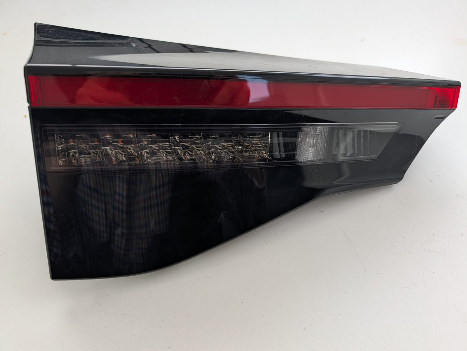 Toyota Yaris Cross 2020–2024 Inner Right Tail Light LED Genuine OEM