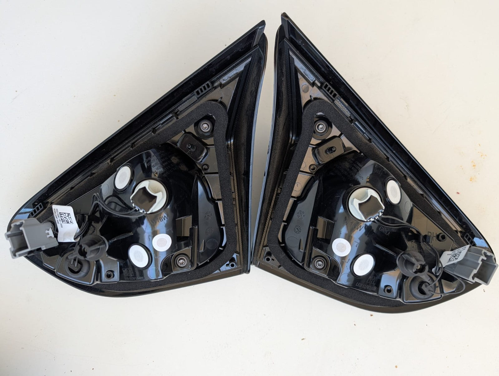 Ford Puma 2020–2024 Inner Tail Lights Pair – Genuine LED – Left & Right