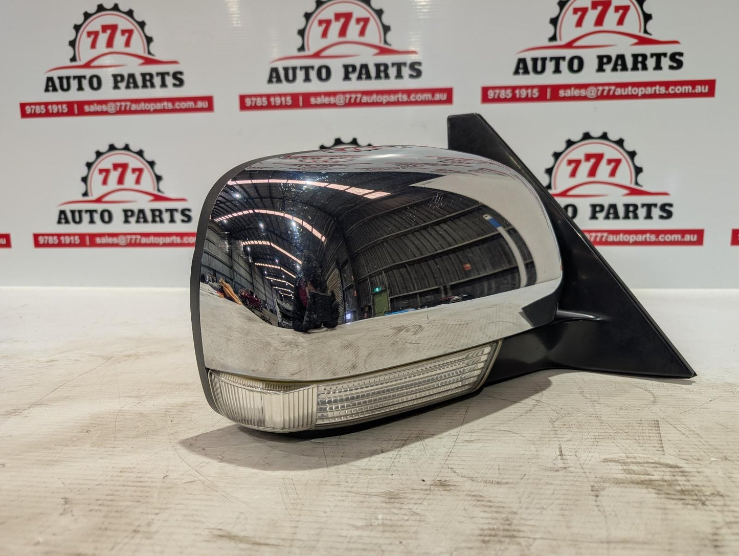 MITSUBISHI PAJERO RIGHT DOOR MIRROR NS-NX, W/ POWER FOLD, FLASHER, CHROME, 06-21