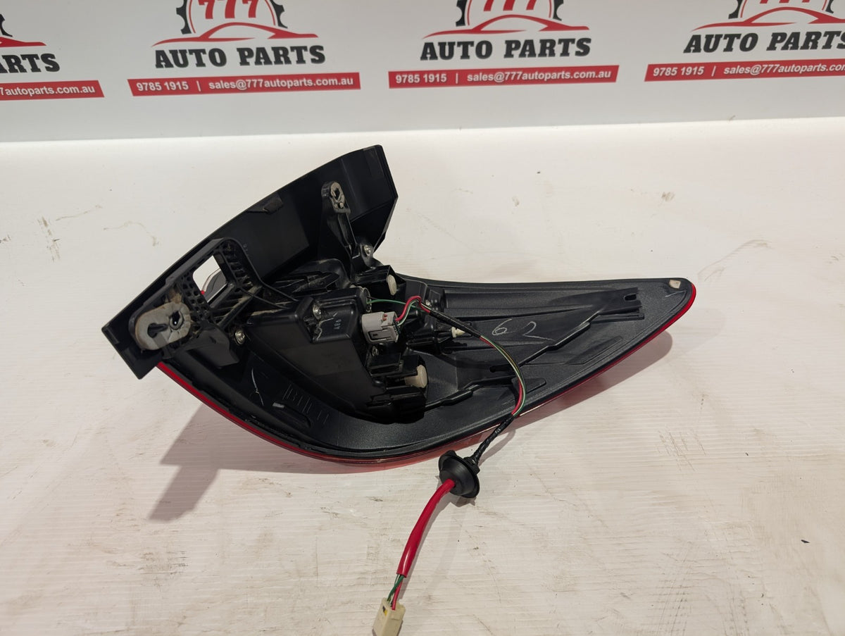 SUBARU OUTBACK LEFT TAILLIGHT 6TH GEN, IN BODY, 08/14-12/20 14 15 16 17 18 19 20
