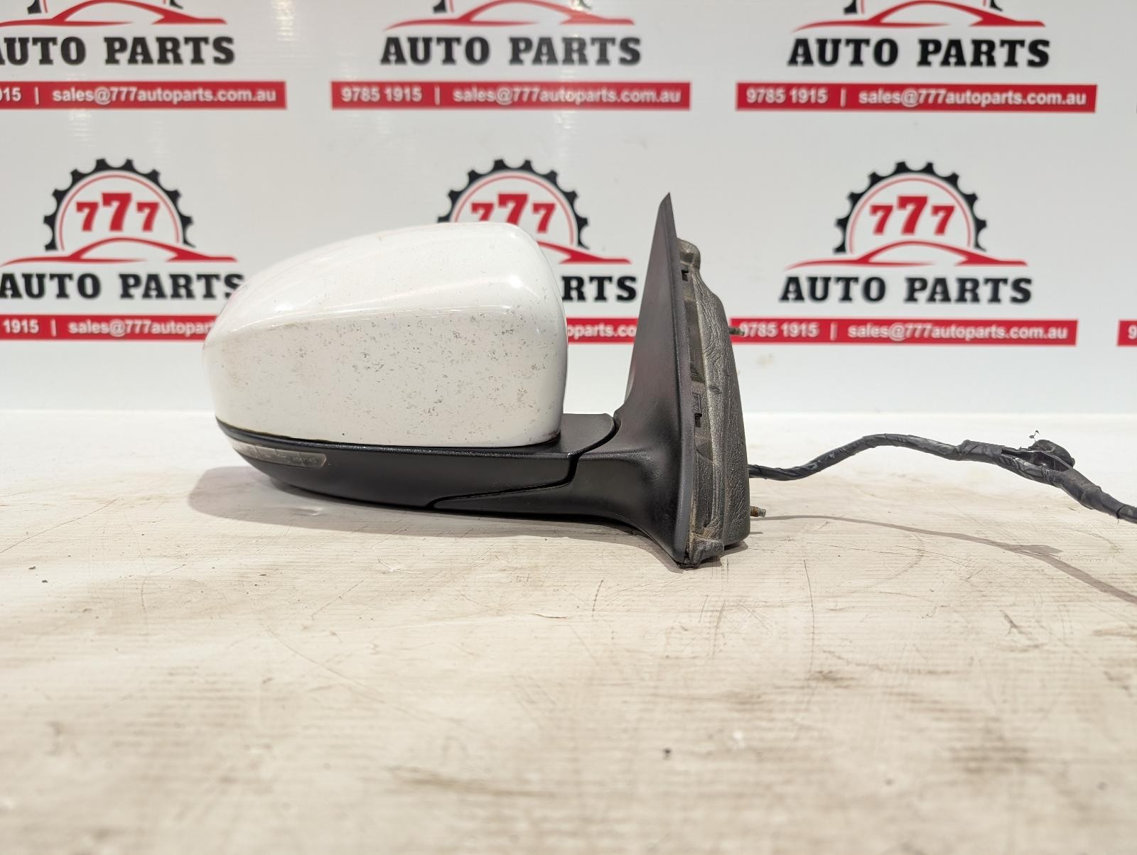 JEEP CHEROKEE RIGHT DOOR MIRROR KL, POWER FOLD, COLOUR CODED, NON BLIND SPOT TYP