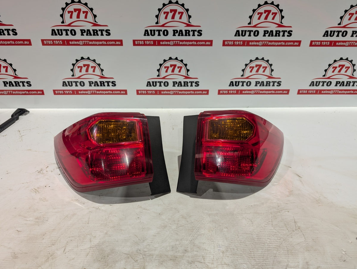 NISSAN PATHFINDER LEFT TAILLIGHT R52, 06/13-11/16