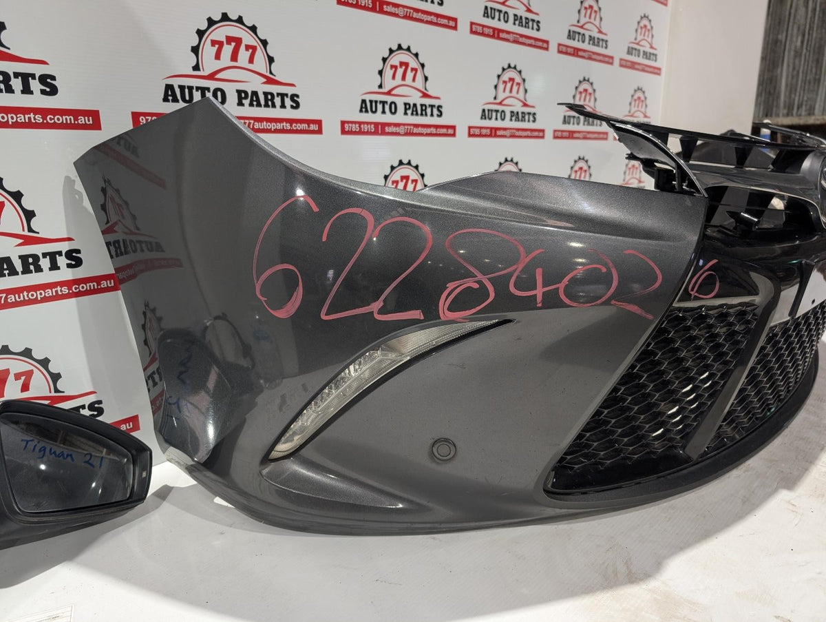 TOYOTA CAMRY FRONT BUMPER ASV50/AVV50, ATARA SL/SX/HYBRID/RZ, W/ PARK SENSOR TYP