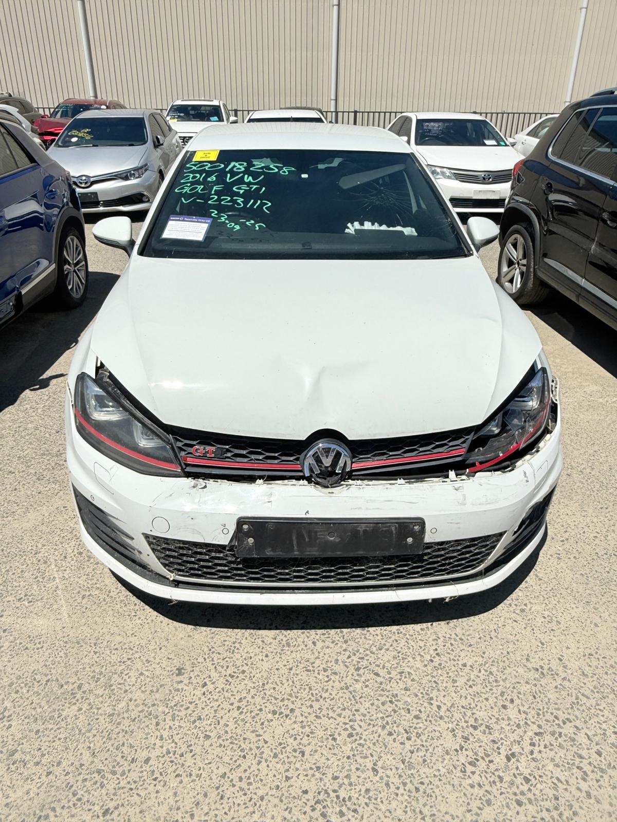 2016 Volkswagen Golf GTI Performance