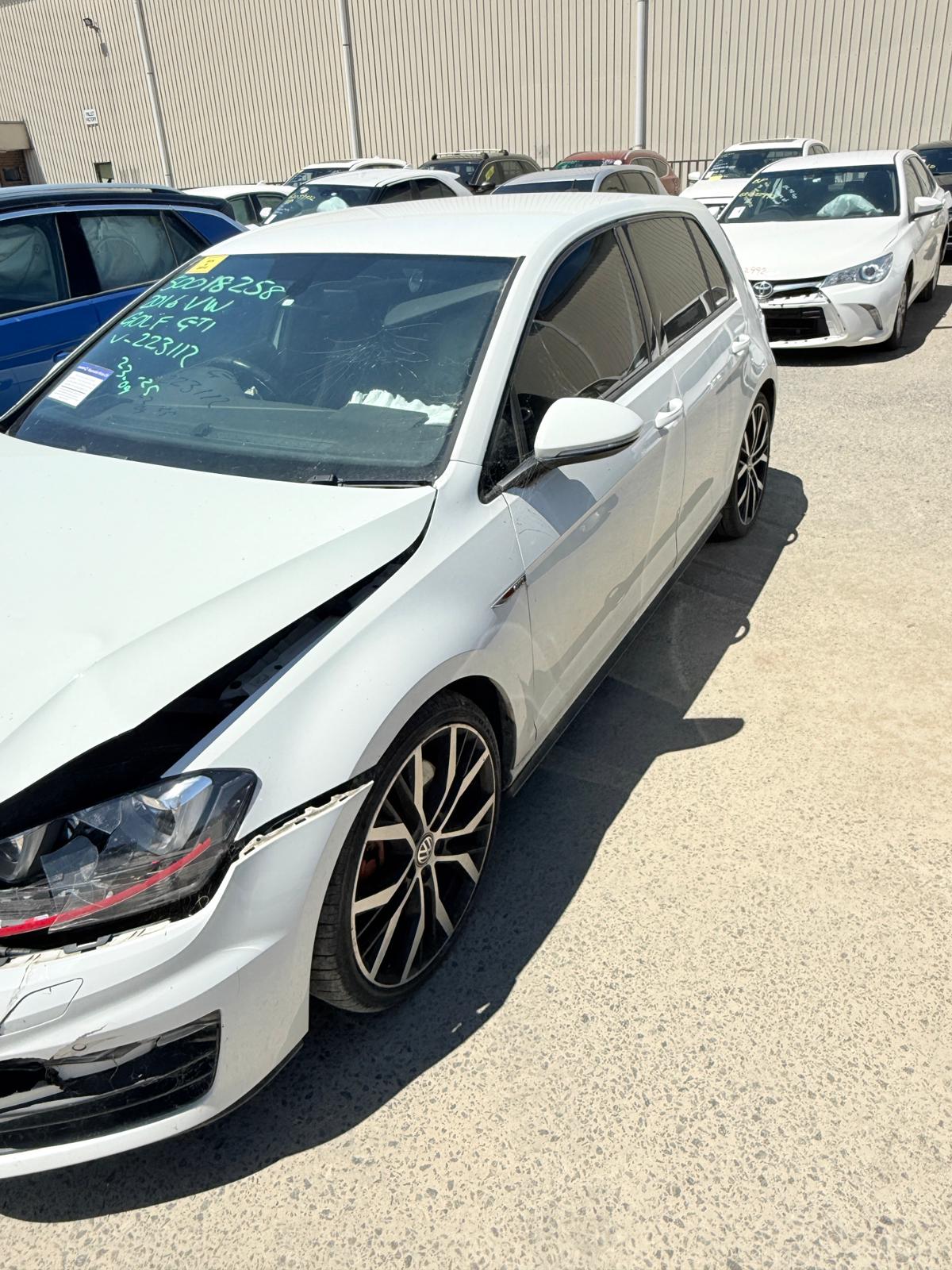 2016 Volkswagen Golf GTI Performance