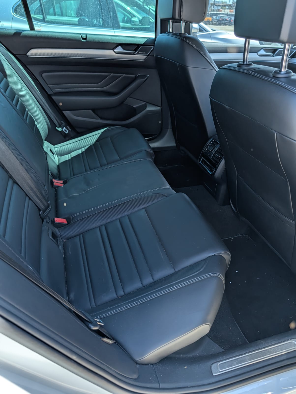 2021 Volkswagen Passat R