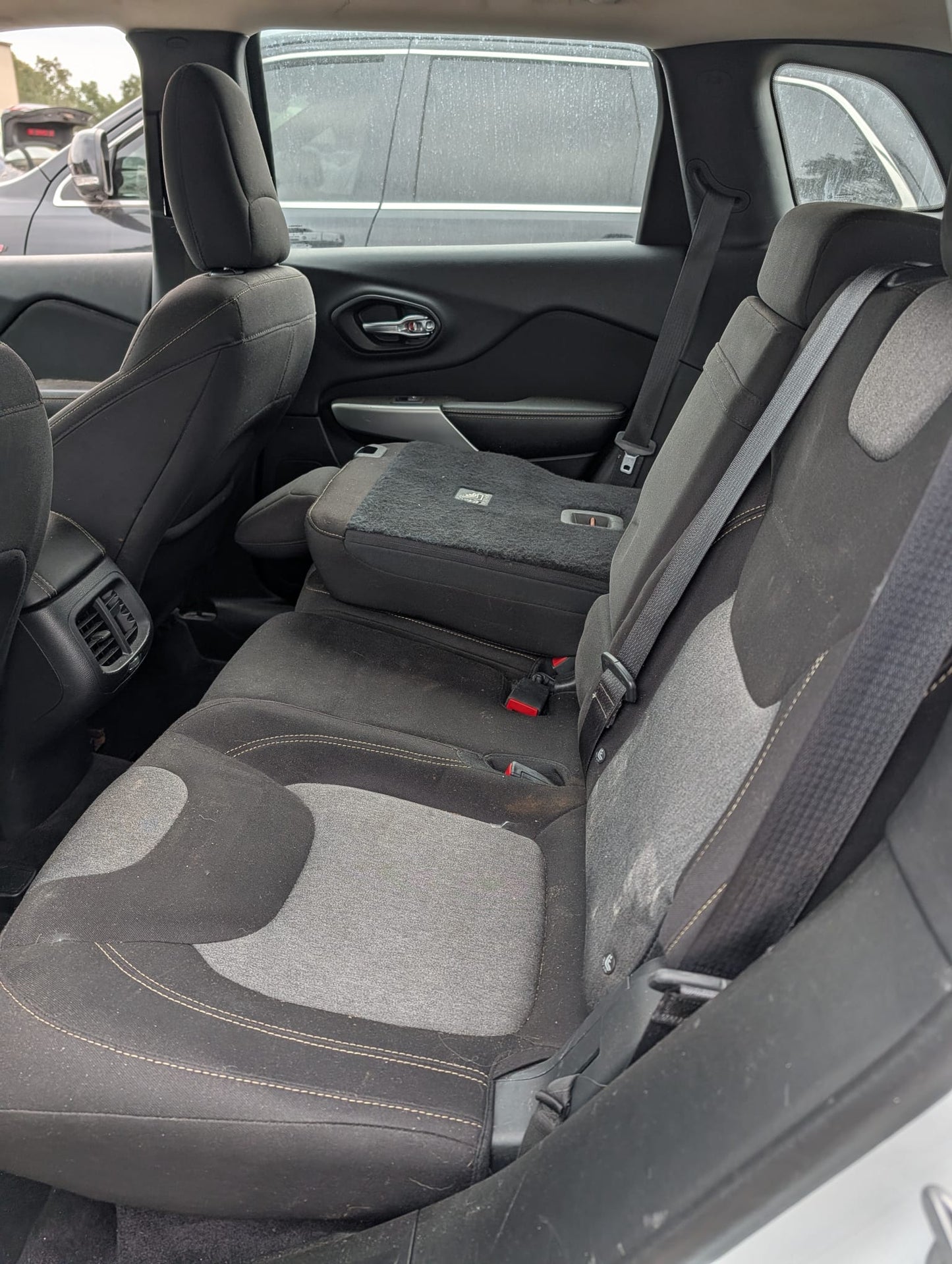 2017 Jeep Cherokee KL Sport