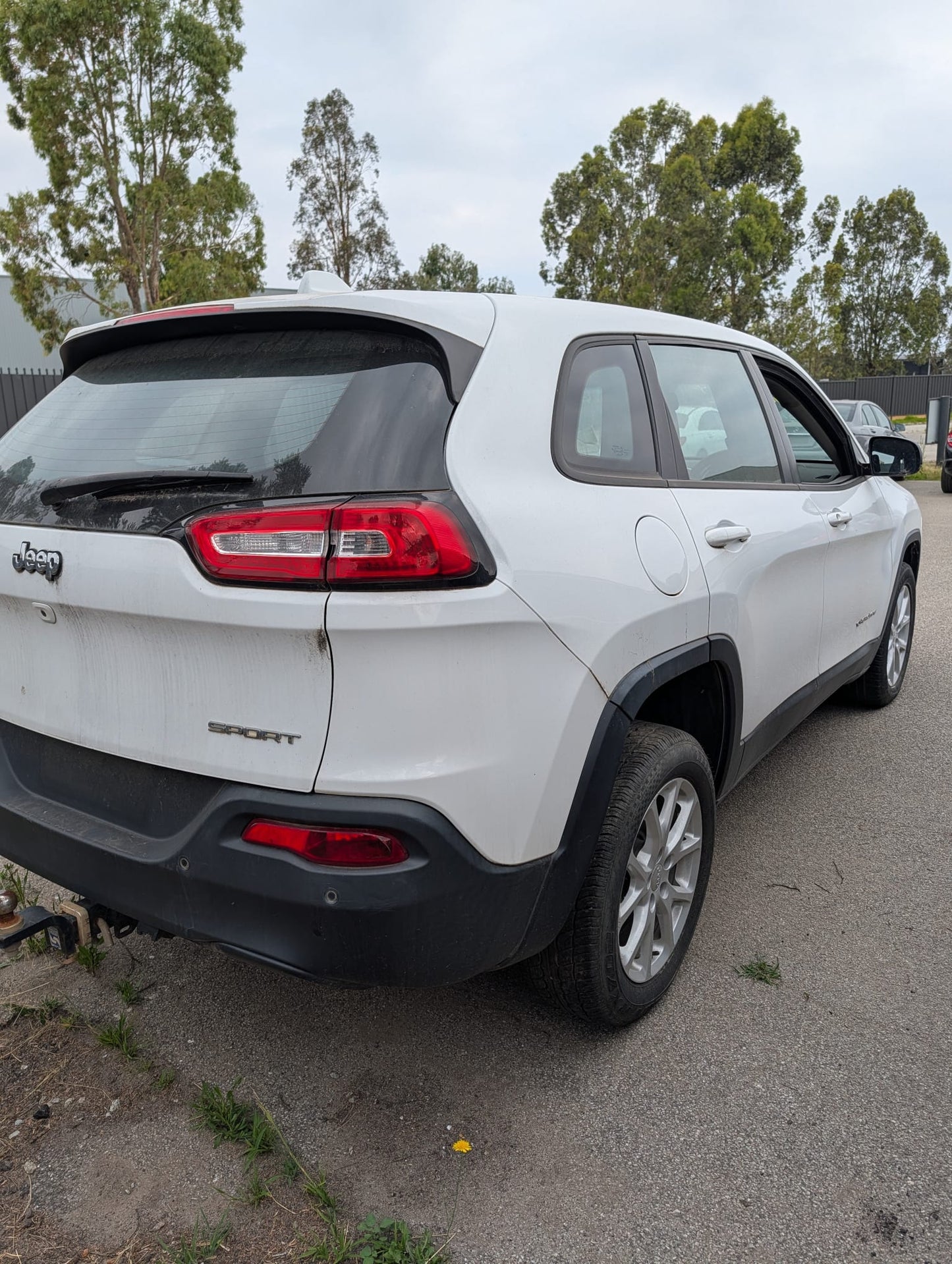 2017 Jeep Cherokee KL Sport