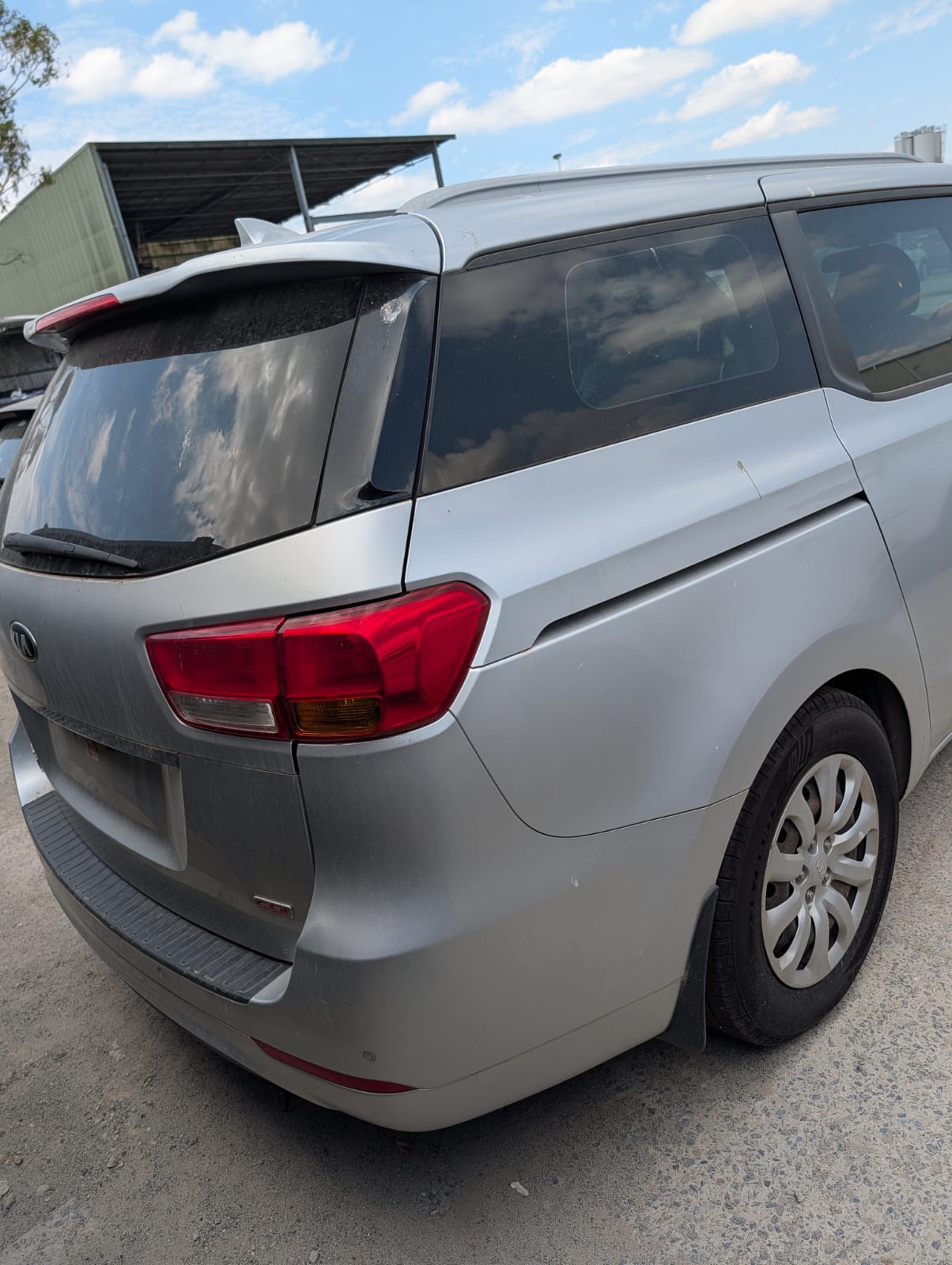 2016 KIA Carnival
