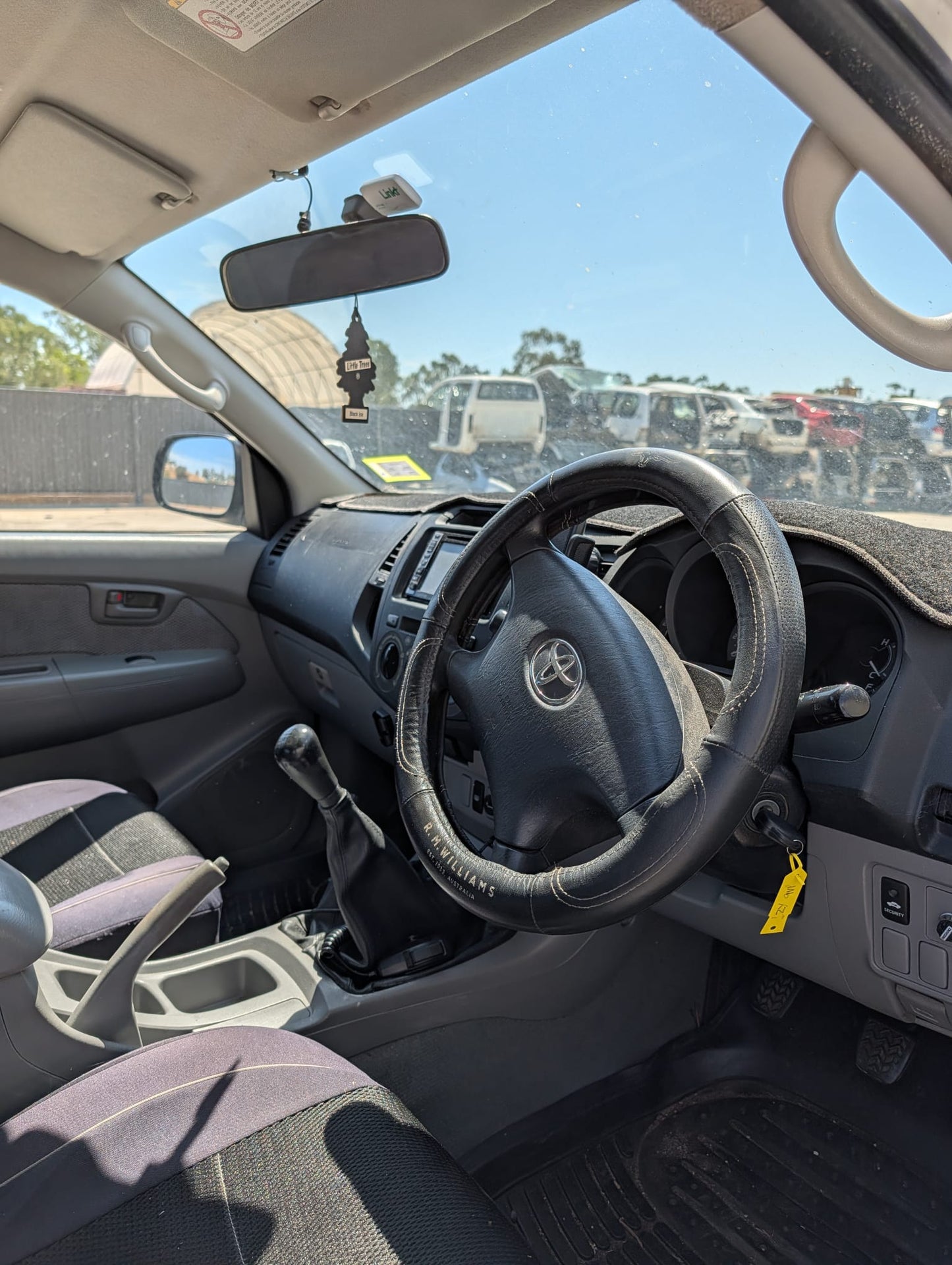 2005 Toyota Hilux