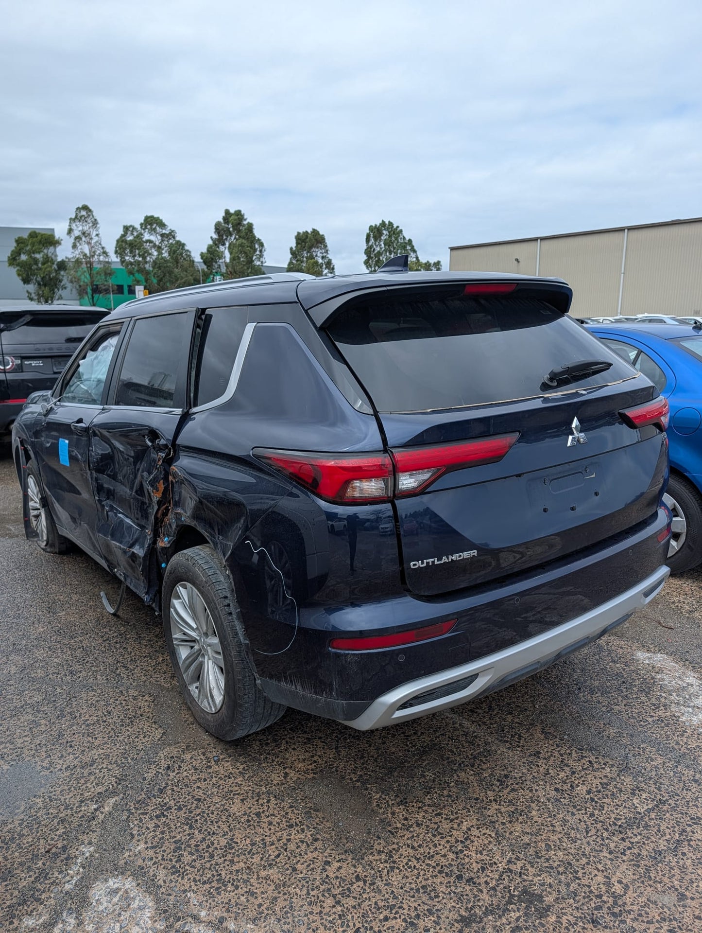 2024 Mitsubishi Outlander ZM LS
