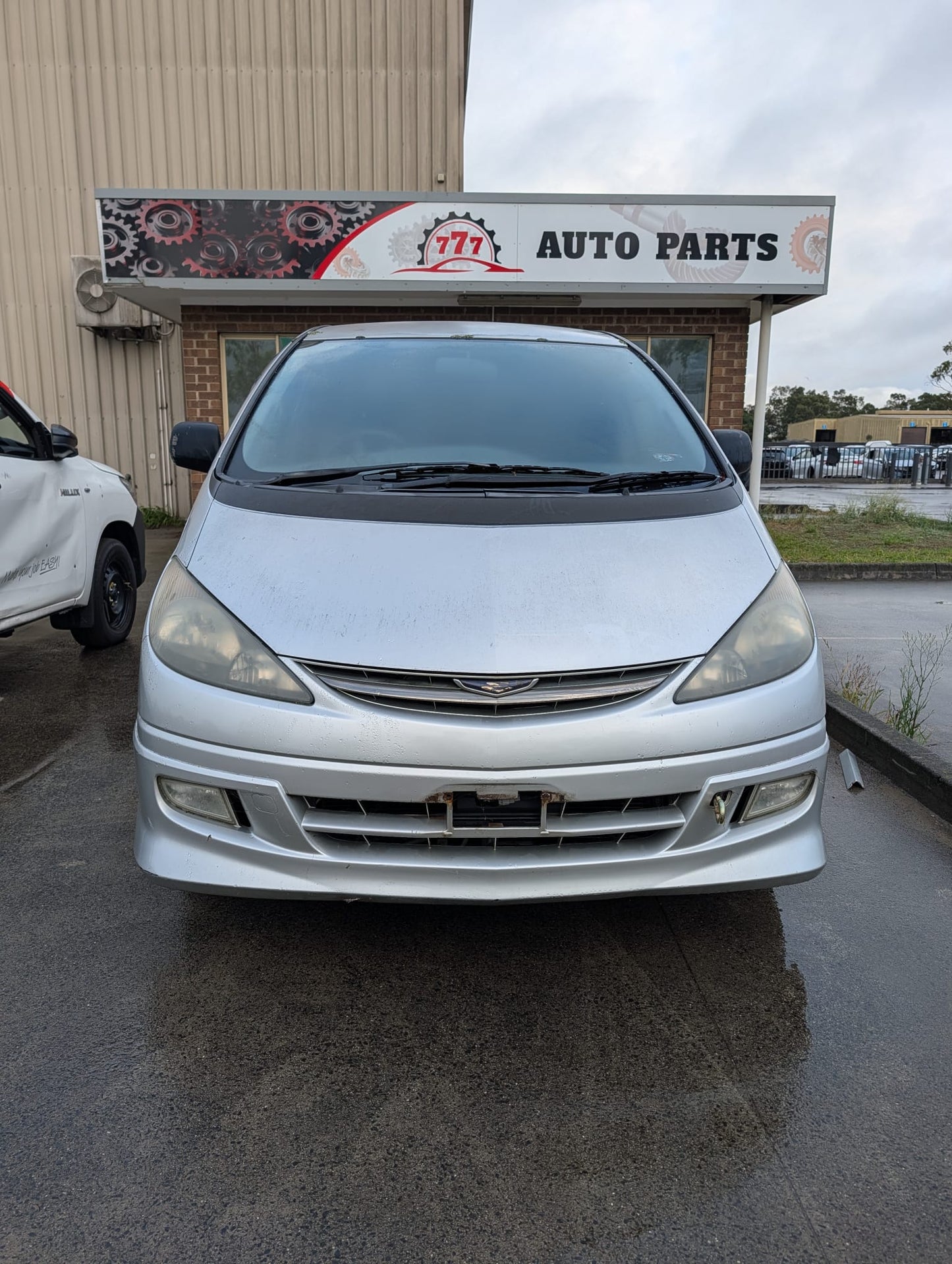 2002 Toyota Estima