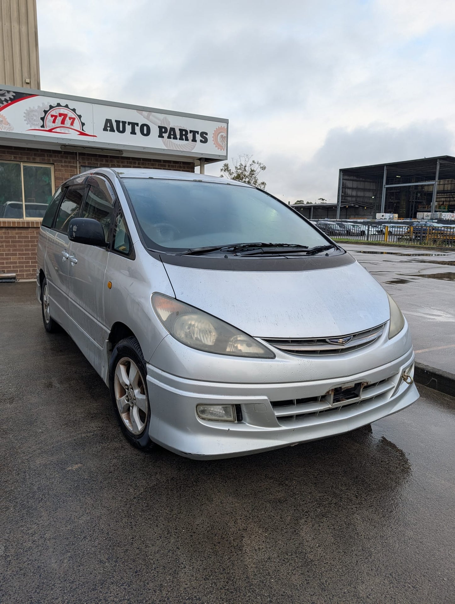 2002 Toyota Estima