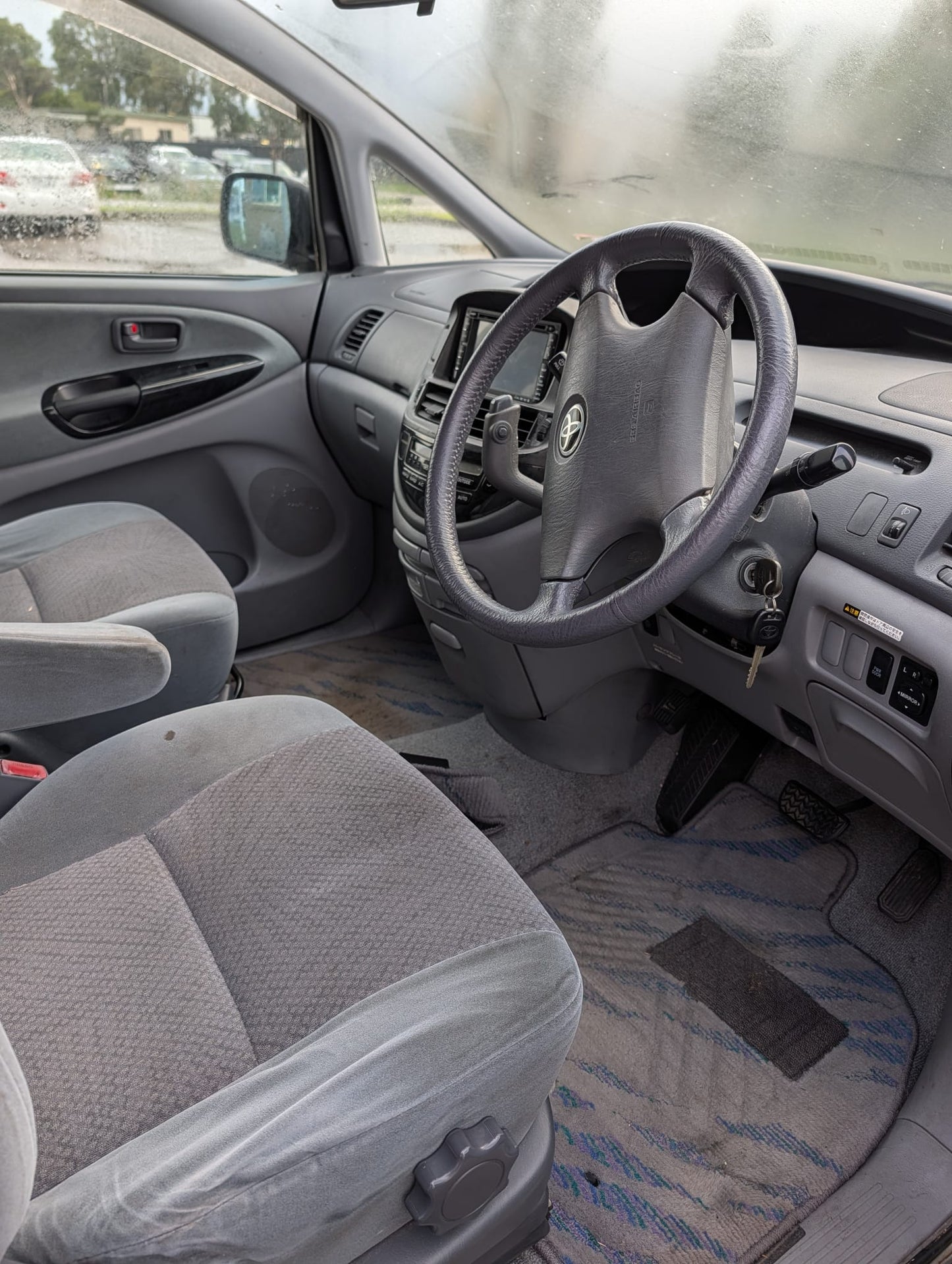 2002 Toyota Estima