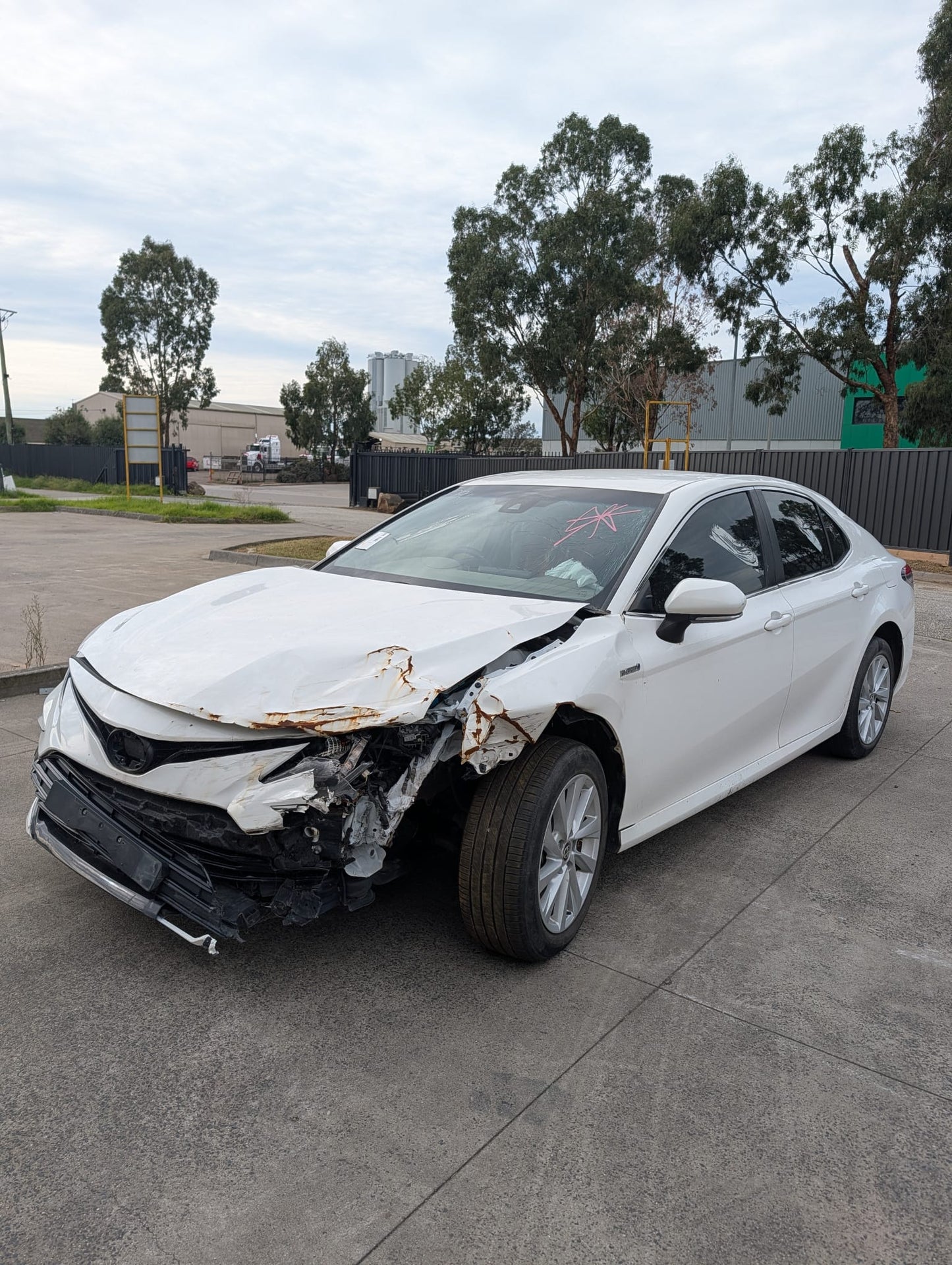 2022 Toyota Camry AXVH70R Hybrid