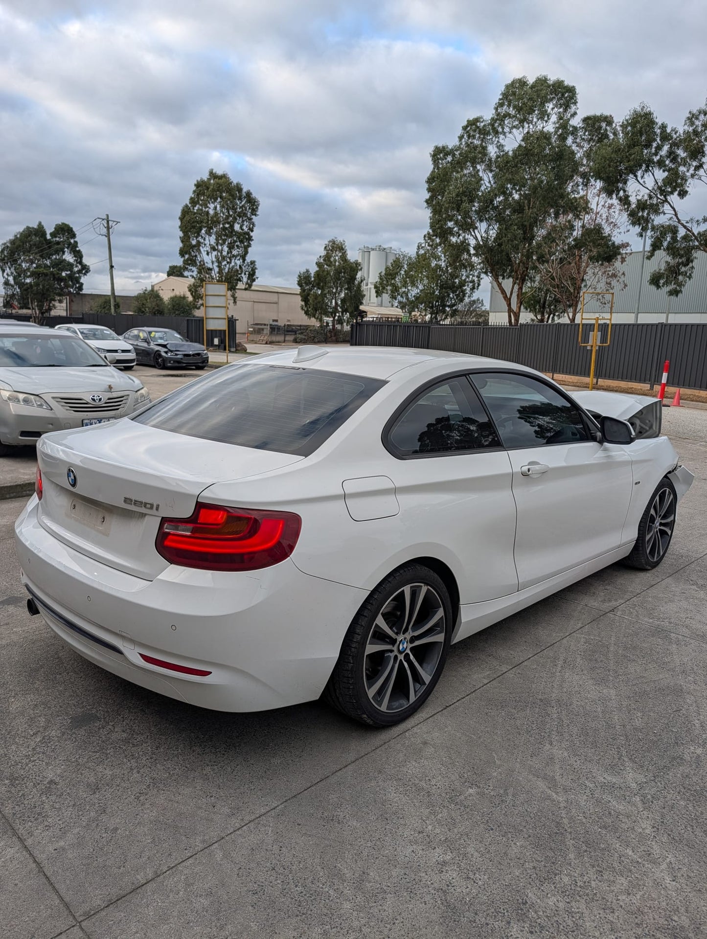 2015 BMW 2 Series Coupe 220i Sport Line