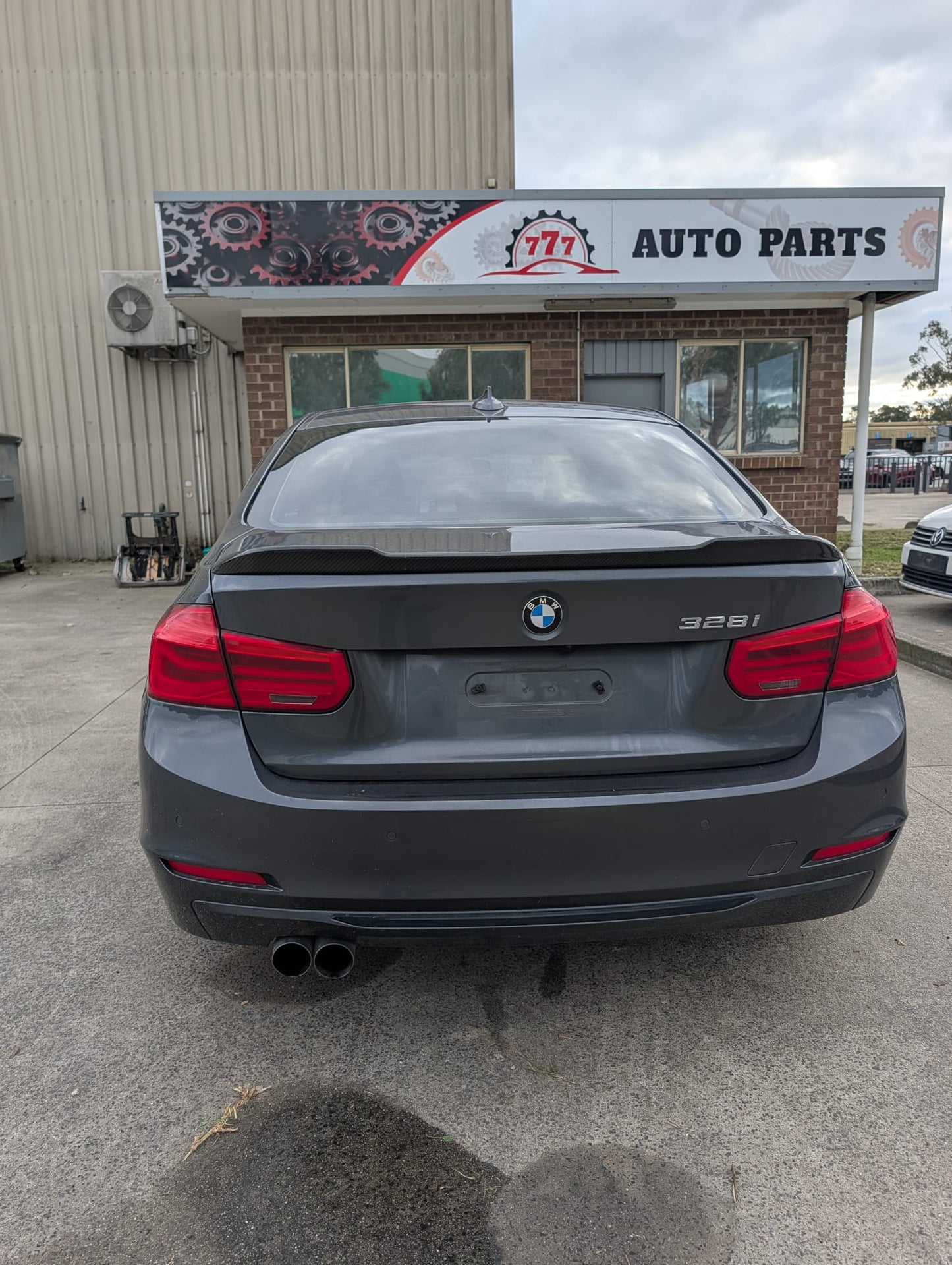 2013 BMW 3 Series 2.0 328i