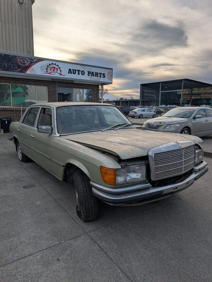 1977 Mercedes-Benz 450 SEL - Wrecking (#220)