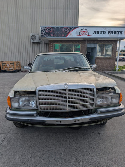 1977 Mercedes-Benz 450 SEL - Wrecking (#220)