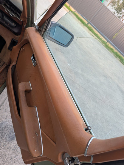 1977 Mercedes-Benz 450 SEL - Wrecking (#220)