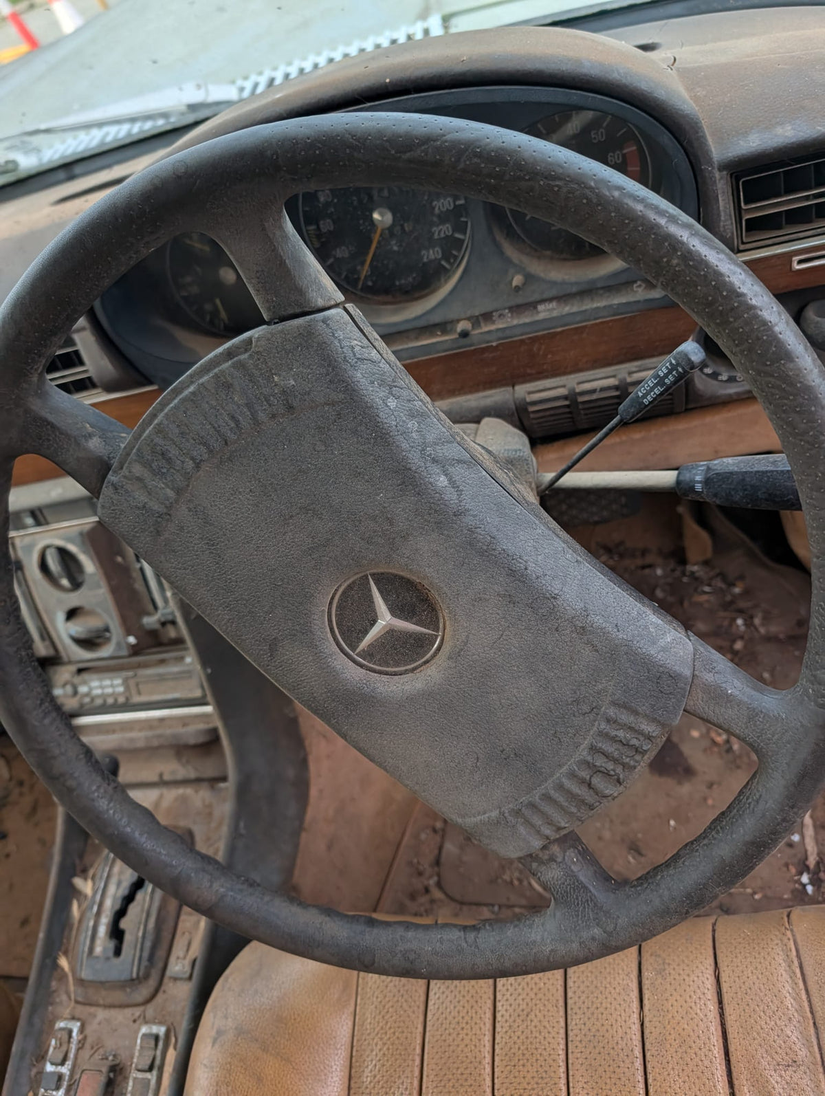 1977 Mercedes-Benz 450 SEL - Wrecking (#220)