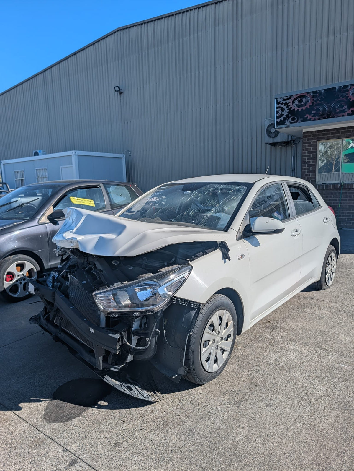2023 Kia Rio Hatchback - Wrecking (#K005)
