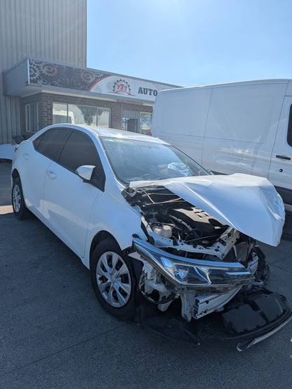 2018 Toyota Corolla Sedan - Wrecking (#228)