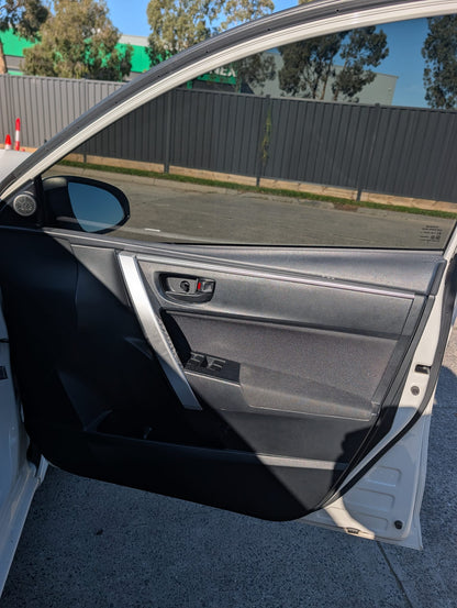 2018 Toyota Corolla Sedan - Wrecking (#228)