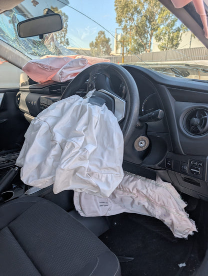 2018 Toyota Corolla Sedan - Wrecking (#228)
