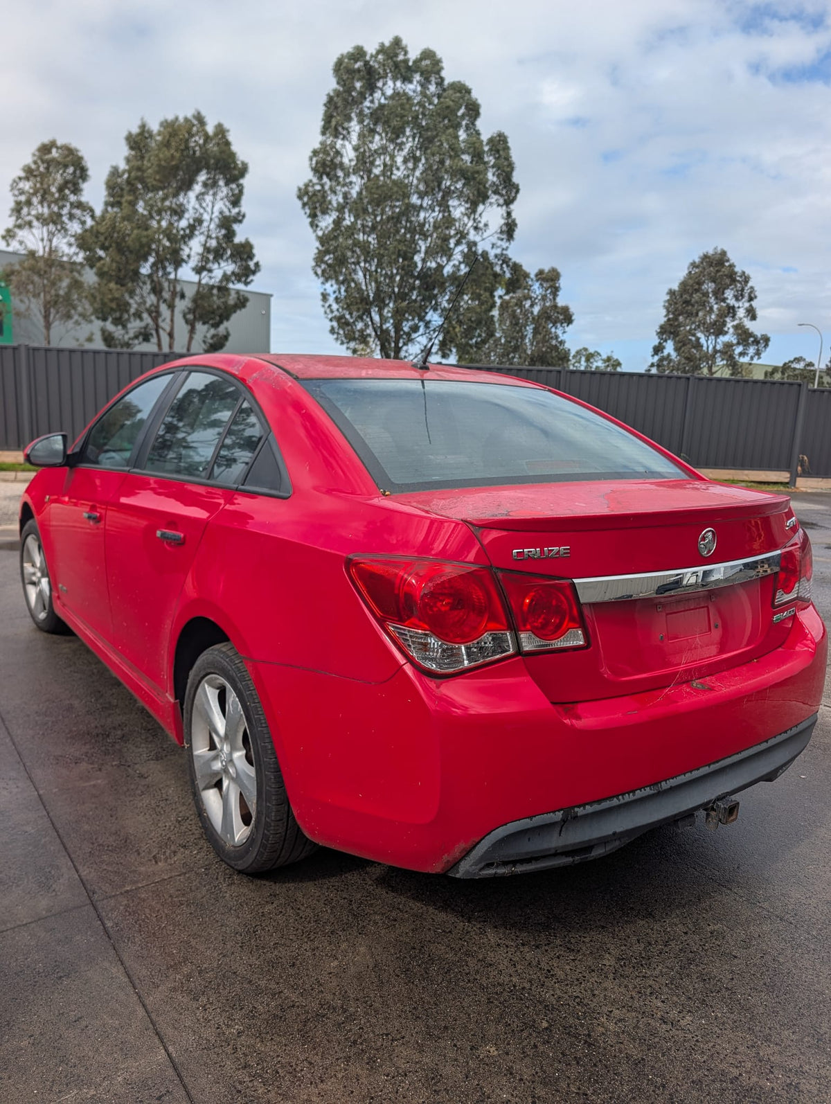 2011 Holden Cruze - Wrecking (#271)