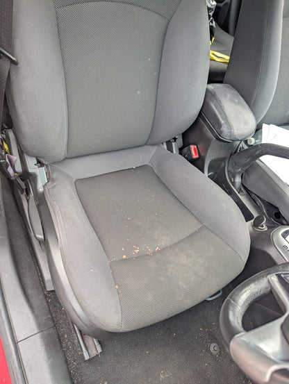2011 Holden Cruze - Wrecking (#271)